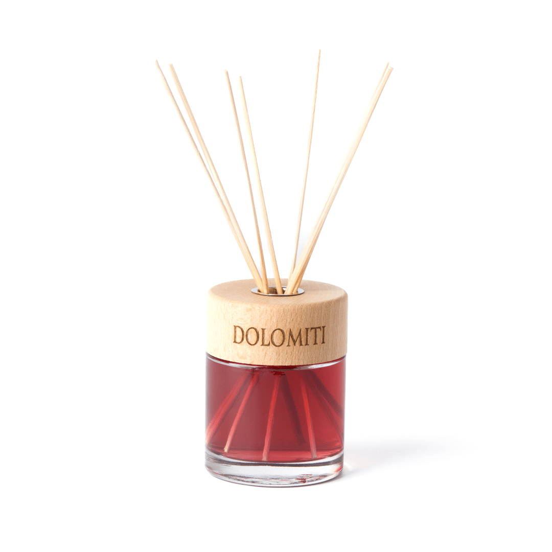Diffusore luxury al ginepro e bacche Dolomiti con fragranza rossa e bastoncini a ventaglio