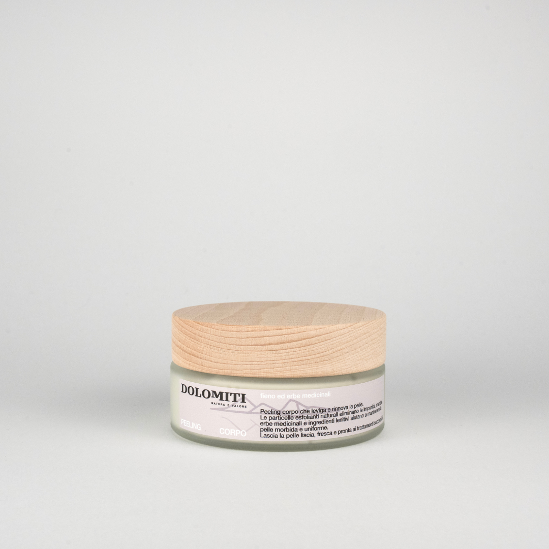 Peeling corpo al fieno Dolomiti, vasetto da 200 ml con coperchio in legno