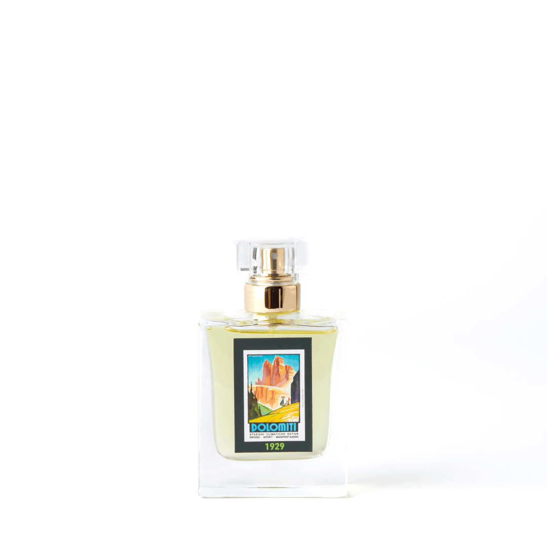Flacone dell'eau de parfum 1929 Dolomiti su sfondo bianco