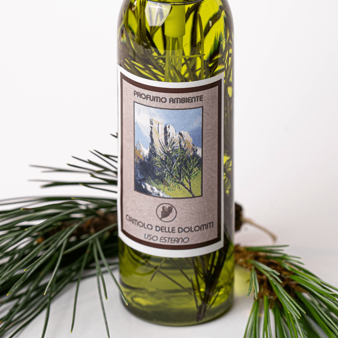 Dettaglio dell'etichetta dello spray al pino cirmolo Luxury